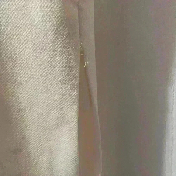 BCBGMAXAZRIA White Dress - (stitching needed on side split/ minor detail) B17 - Picture 6 of 8